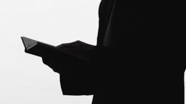 Onun not defterinde seyir ve iş günü, iş kavramı planlama iş adamı