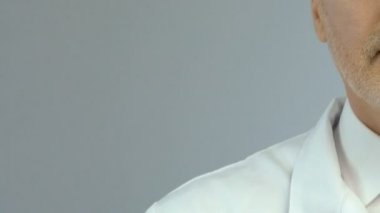 Doktor el, pahalı tedavi, ücretli tıp closeup para demet