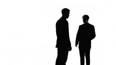 Korkmuş adam suçlu tehdit silahı, iş saldırı, hırsızlık için para vermek