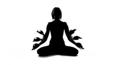 Namaste hareketi, manevî beden ve ruh, elinde barış katılmadan kadın