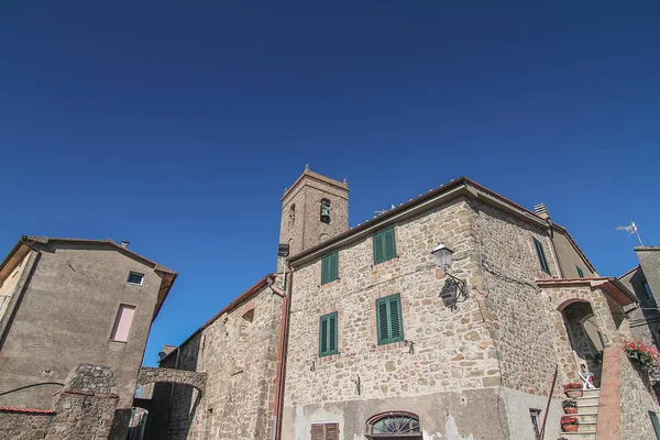 Monumenti storici edifici di strada, Toscana, Marina di Grosseto, Castiglione Della Pescaia, Italia — Foto Stock