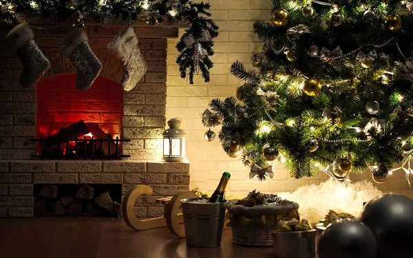 Noel Ağacı Güzel Şenliktir — Stok fotoğraf
