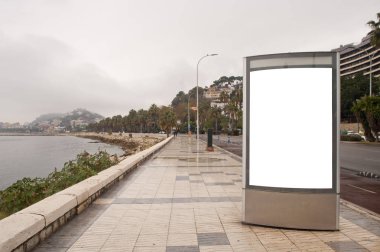 Billboard, afiş, boş, beyaz bir otobüs durağında
