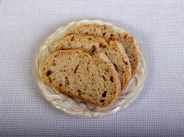 Pane su un piatto — Foto Stock