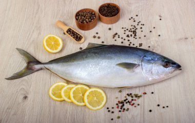 ton balığı limonlu