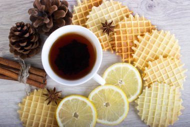 Çay waffle ve tarçın, limon, badian, süper