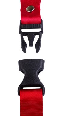 Yan yayın tokası plastik beyaz zemin üzerine kırmızı kemer naylon ile.