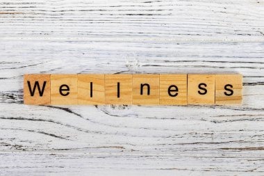 Tahta bloklar kavramından yapılmış hoş bir kelime.