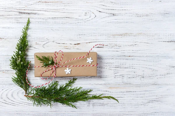 Arka plan, Noel ve yeni yıl düz kompozisyon Xmas süslemeleri ve çam dalları, düz yatıyordu yapılmış