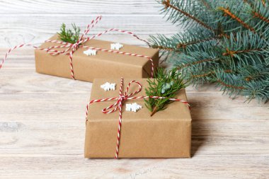 Üstten Görünüm ev yapımı Noel hediyesi hazırladı. Kopya alanı