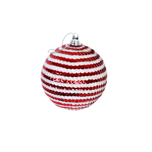 Röd och vit jul boll isolerad på vit bakgrund — Stockfoto