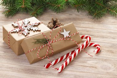 Şeker Çubuklarıyla Noel Dekorasyonu
