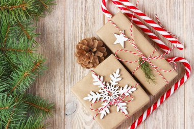 Şeker Çubuklarıyla Noel Dekorasyonu