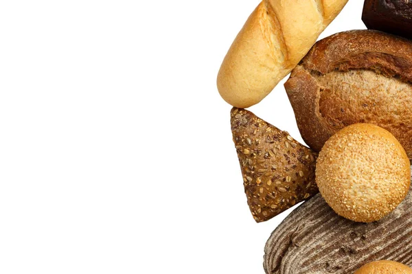 Beyaz arka plan üzerinde izole ekmek ile kompozisyon loafs — Stok fotoğraf