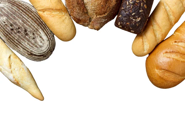 Beyaz arkaplanda izole edilmiş çeşitli ekmekler — Stok fotoğraf