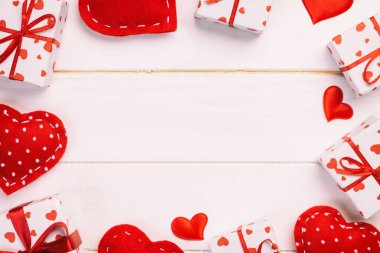 Sevgililer Günü ya da diğer tatil hediyeleri.