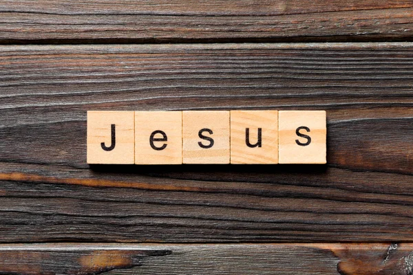 Ježíšovo Slovo Napsané Dřevě Ježíšův Text Stole Koncept — Stock fotografie