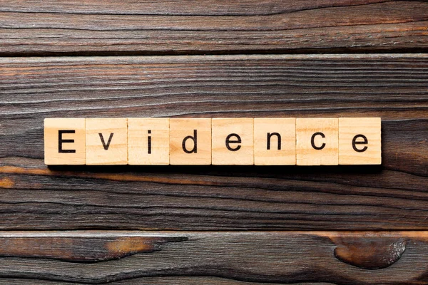 Evidence Word Written Wood Block Evidence Text Table Concept — Stock Photo, Image