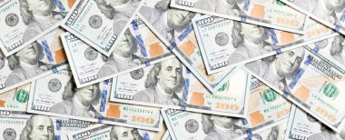 Amerikan para geçmişinin en üst görüntüsü. Bir tomar para. Kağıt banknotları kavramı.