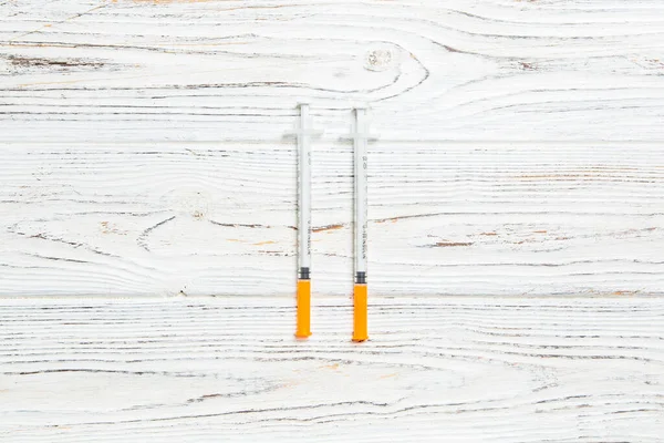 Bovenaanzicht Van Insulinespuit Bereid Voor Injectie Houten Achtergrond Diabetes Concept — Stockfoto