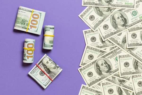 Amerikanisches Geld Auf Farbigem Hintergrund Von Oben Mit Leerem Platz — Stockfoto