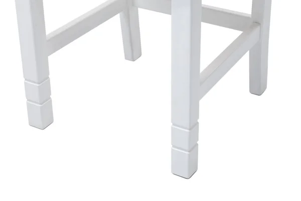 Фрезерная нога белого стула с вырезающей дорожкой на белом фоне . — стоковое фото
