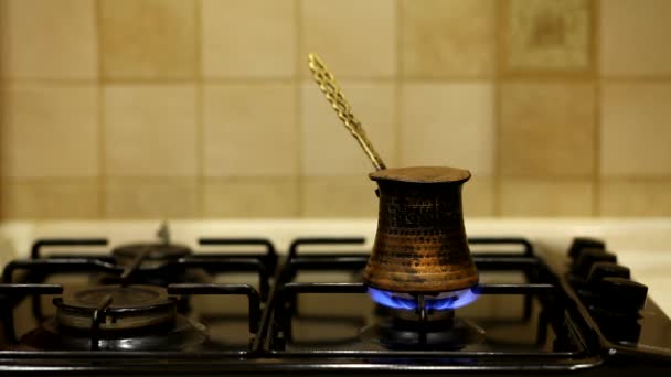 Turkish Coffee Being Prepared Stove Top Reaching Boiling Point Spilling — Stock Video