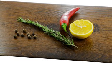 Ana yemek için taze malzemeler