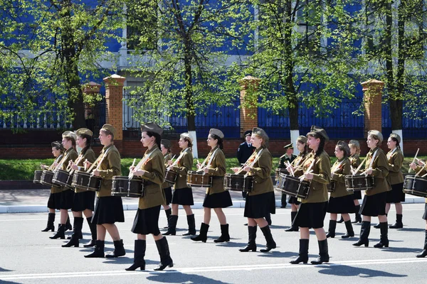 Yoshkar-Ola, Rússia - 9 de maio de 2016. Desfile da vitória . — Fotografia de Stock