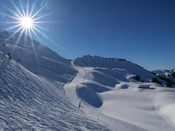 Зимовий Лижний Курорт Швейцарії — стокове фото