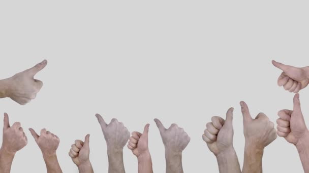 Χέρια Των Ανθρώπων Που Δείχνουν Τους Αντίχειρες Επάνω Απομονωμένοι Στο — Αρχείο Βίντεο