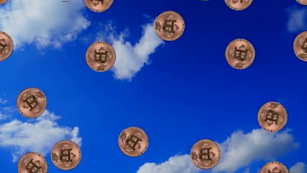 Záběry Padajícími Bitcoiny Modrém Pozadí Oblohy — Stock video
