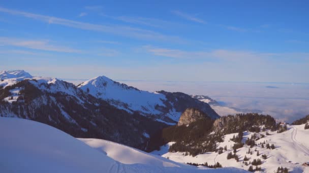 Ορεινό Τοπίο Χιονισμένες Κορυφές — Αρχείο Βίντεο