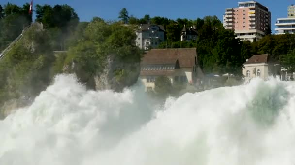 Pemandangan Luar Biasa Air Terjun Rhine Yang Terkenal — Stok Video