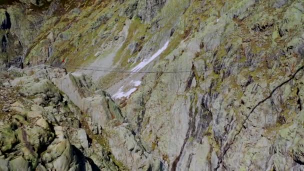 Antenn Utsikt Över Fantastiska Bergslandskap Trift Glacier Triftgletscher Schweiz — Stockvideo