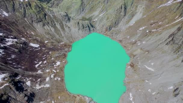 스위스의 리프트 Triftgletscher 놀라운 풍경을 공중에서 — 비디오