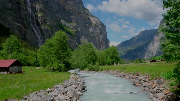 Majestätiskt Landskap Vid Lauterbrunnens Dal Schweiz — Stockvideo