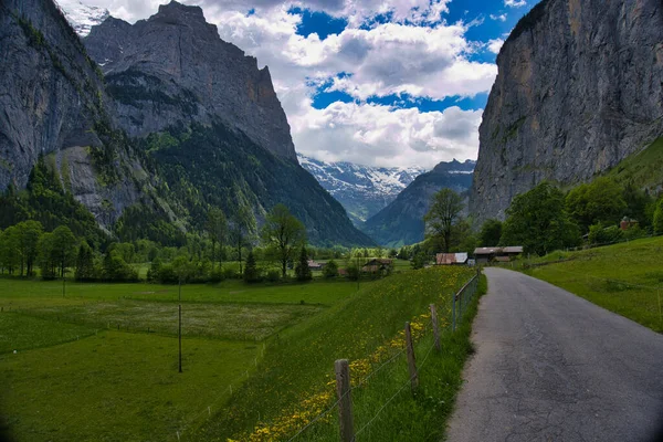 Majestosa Paisagem Vale Lauterbrunnen Suíça — Fotografia de Stock