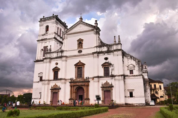 インドのゴアで曇りの日に聖カタリナ礼拝堂 — ストック写真