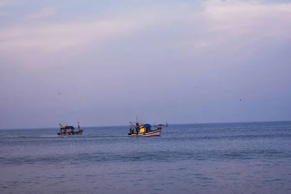 Bateaux Rentrant Chez Eux Après Pêche — Photo