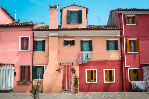 Maisons Italiennes Colorées Sur Île Burano — Photo