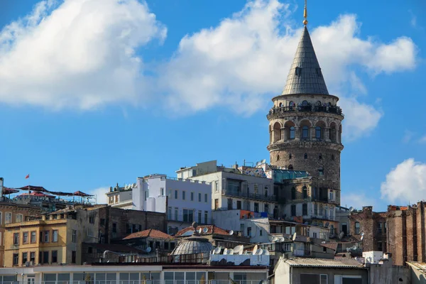 Scena Historyczną Wieżą Galata Stambule — Zdjęcie stockowe