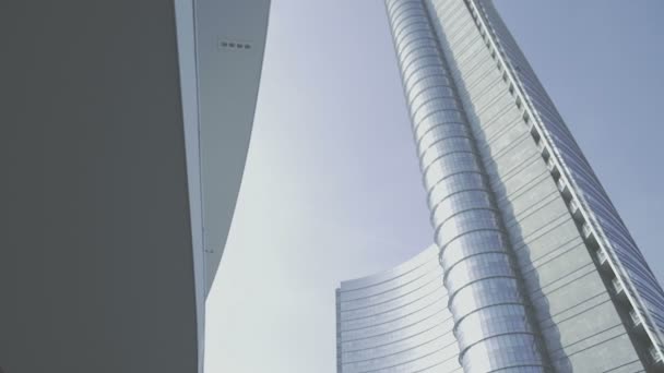 Moderne Architektur und Turm — Stockvideo