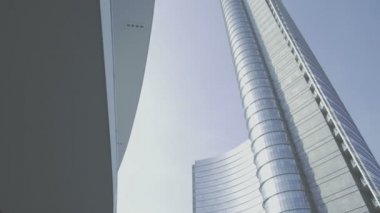 Modern Mimarlık ve Kule