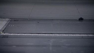 Yeraltında Yürüyen Hızlı İnsanlar