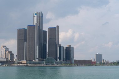 Detroit silueti ve nehir