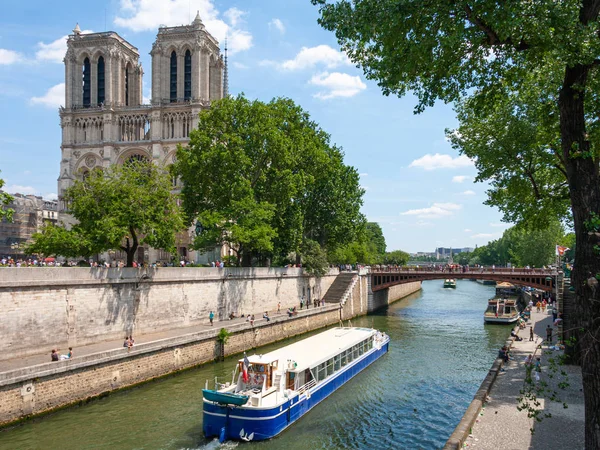 Notre Dame in Paris — Stock Photo, Image