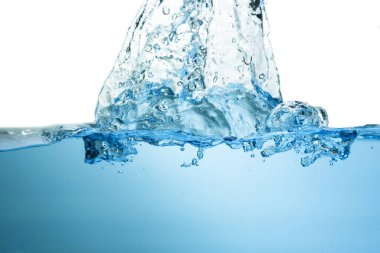 Mavi deniz dalgaları beyaz zeminde buharlaşmayı durdurdu. 