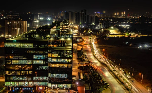 Pune India 'da gece manzarası.
