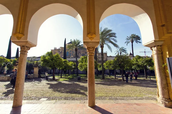 Outside the Mezquita of Cordoba from the Patio de los Naranjos — Stock Photo, Image